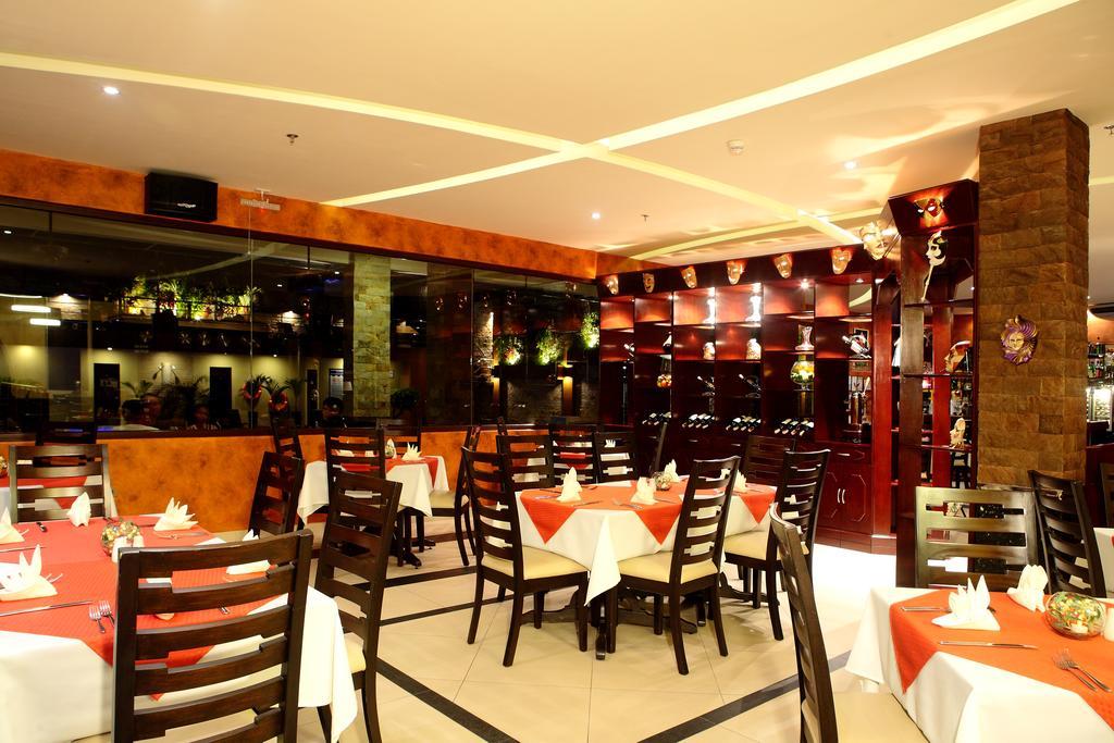 Queens Hotel Angeles City Exteriér fotografie
